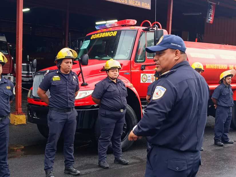 BOMBEROS